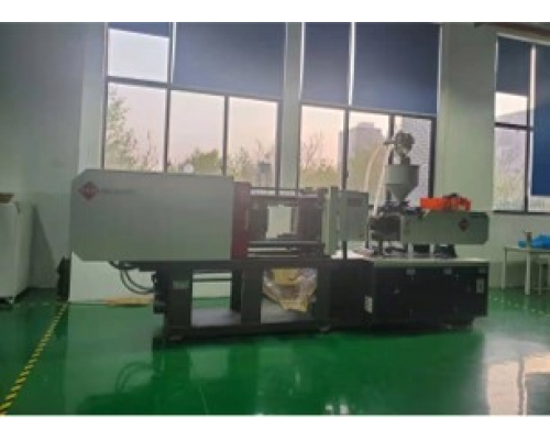 Horizontal injection molding machine