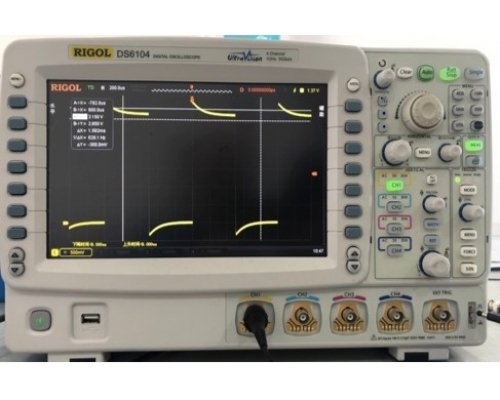 RIGOL DS6104 Digital Oscilloscope