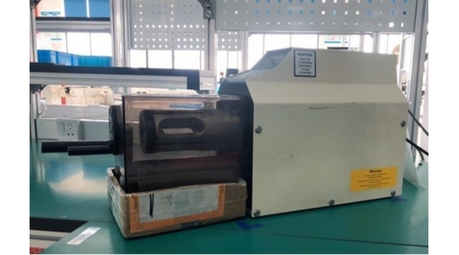 Schleuniger CS5500 stripper