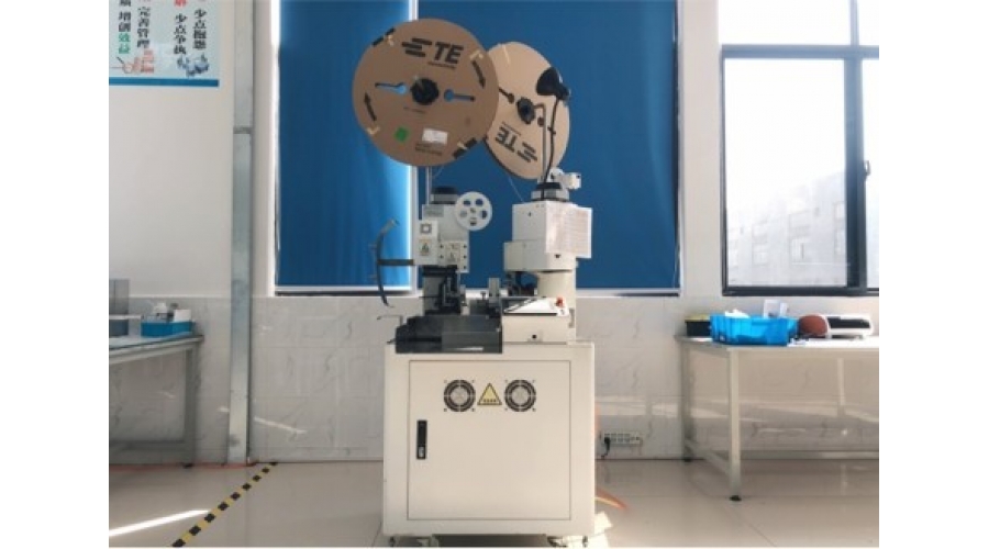 Full automatic crimping machine