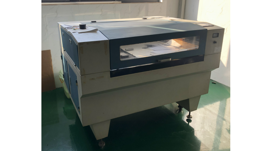 Laser Cutting Machine