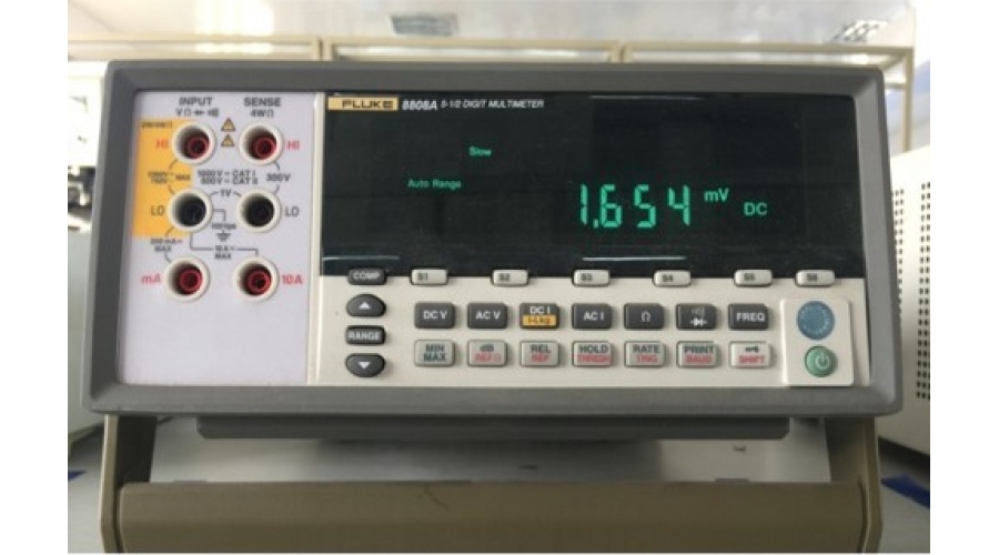 Fluke 8808A digital multimeter